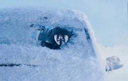 Как правильно очищать автомобиль от снега и льда