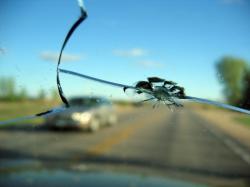 Как вставить стекло в машину